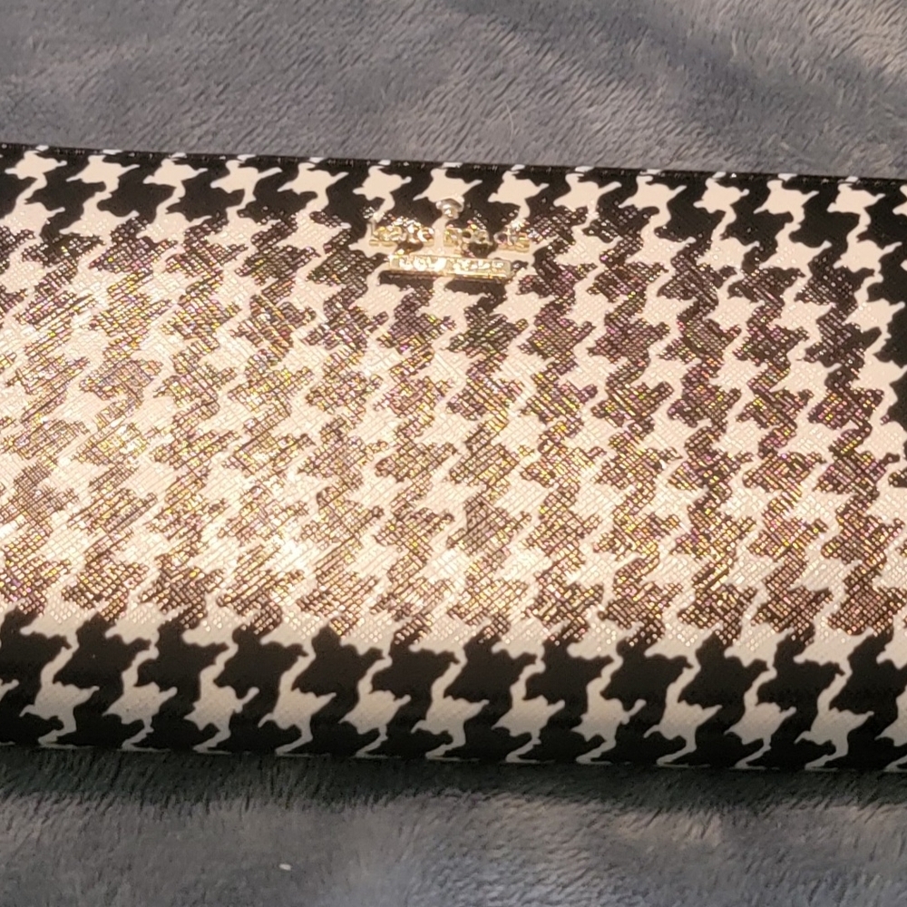 Kate Spade Houndstooth Wallet in Black and White
